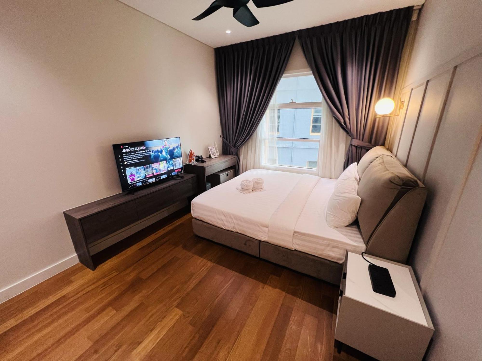 Sky Suites At Klcc By Mitstay Куала-Лумпур Экстерьер фото
